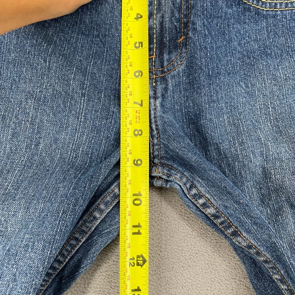 Levis levi 550